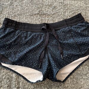 Lululemon Athletica Black and Blue Patterned Athletic Shorts